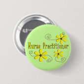 Verpleegkundigen geven dagelijks design ronde button 5,7 cm (Voorkant /achterkant)