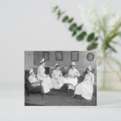 Verpleegkundigen in Tea, begin jaren 1900 Briefkaart (Staand voorkant)