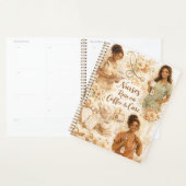 Verpleegkundigen lopen op koffie en zorg planner (Display)