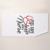 Verpleegkundigen voelen zich veilig bij nacht slap badhanddoek (Badhanddoek)