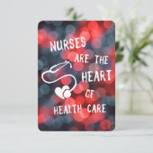 verpleegkundigen vormen het hart van de gezondheid kaart (Staand voorkant)