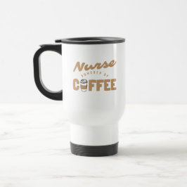 Verpleegster aangedreven door grappige koffie reisbeker