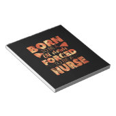 Verpleegster Cadeau | Geboren Om Een Kattenmoeder  Notitieblok (Schuin)