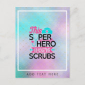 Verpleegster - Deze Superheld Draagt Scrubs - Voeg Briefkaart (Voorkant)