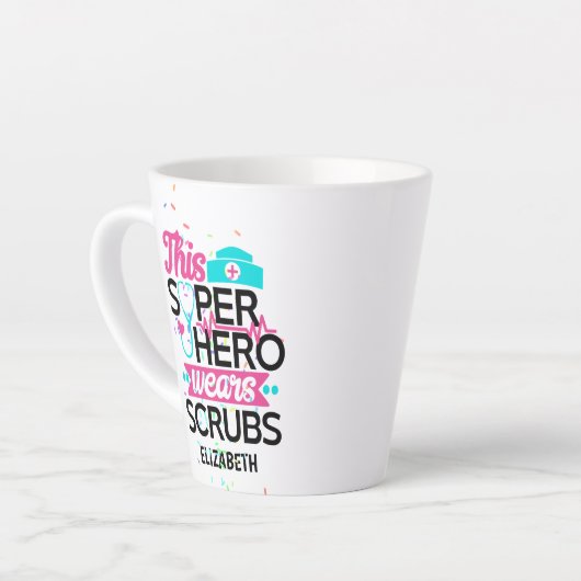 Verpleegster - Deze Superheld Draagt Scrubs - Voeg Latte Mok (Linkerhoek)