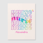Verpleegster in elegante regenboogkleuren (Voorkant)