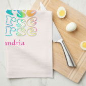 Verpleegster in elegante regenboogkleuren theedoek (Quarter Fold)