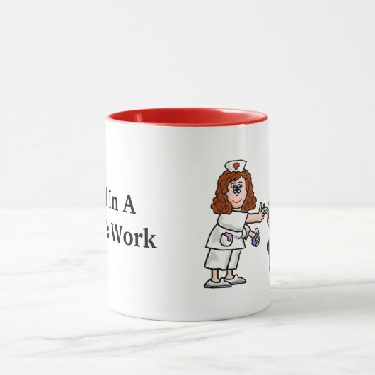 Verpleegster in Mok achterste (Midden)