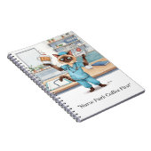 Verpleegster met koffie en je eigen tekst notitieboek (Rechterzijde)