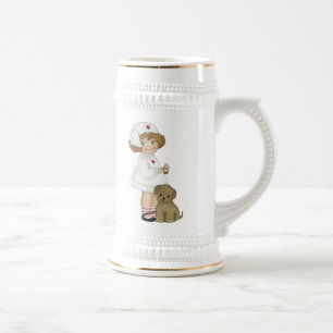 verpleegster met puppy T-shirts en cadeautjes Bierpul