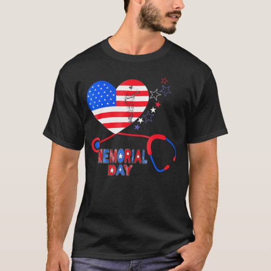 Verpleegster Stethoscoop Hart Patriottische Memori T-shirt (Voorkant)