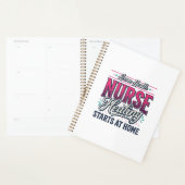 Verpleegster thuisgenezing begint bij thuishirt De Planner (Display)