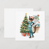 Verpleegster versiert kerstboom in ziekenhuis feestdagenkaart (Voorkant / Achterkant)