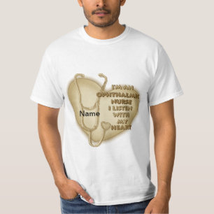 Verpleegster voor oogheelkunde met geel hart t-shirt