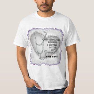 Verpleegster voor oogheelkunde met grijs hart t-shirt