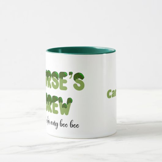 Verpleegster's Brew Mok: Groen slijm met heksendra Mok (Midden)