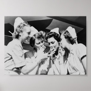 Verpleegsters die roken Vintage foto 7x5in Poster