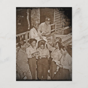 Verplegers in de Stille Oceaan die Post krijgen Briefkaart