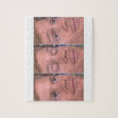 Verrassde blanke vent die de reactie van het thema legpuzzel (Verticaal)