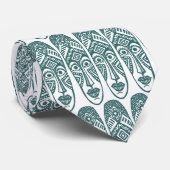 Verrassde Tiki maskers - Moss Green on White Stropdas (Opgerold)