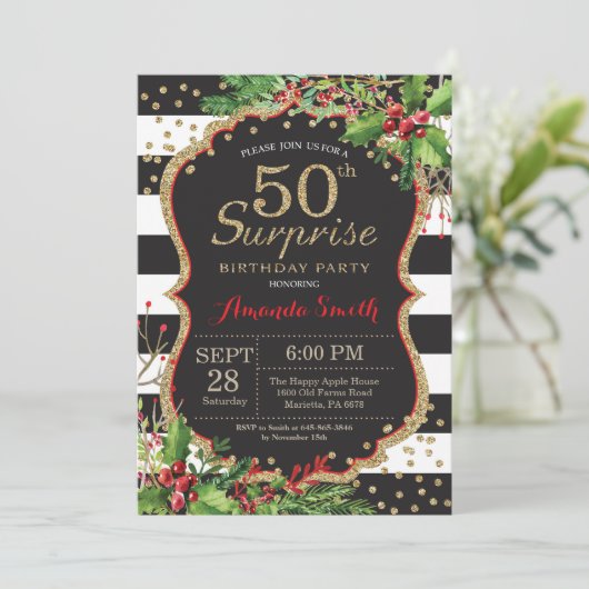 Verrassend 50e verjaardag Uitnodiging kerstgoud (Staand voorkant)
