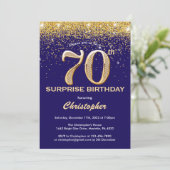 Verrassend 70e verjaardag Navy Blue en Gold Glitte Kaart (Staand voorkant)