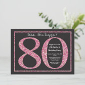 Verrassend 80e verjaardag Uitnodiging Roze Glitter (Staand voorkant)