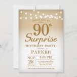 Verrassend 90th Birthday Invitation Gold Kaart<br><div class="desc">Verrassend 90th Birthday Uitnodiging met Gold String Lights. Gouddag. Volwassen verjaardag. Mannen of vrouwen uitgenodigd. 13e 15e 16e 18e 21e 30e 40e 50e 60e 70e 90e 100e,  elke leeftijd. Voor verdere aanpassing,  te klikken gelieve de knoop "van de Aanpassing het"en ons ontwerphulpmiddel te gebruiken om deze sjabloon te wijzigen.</div>