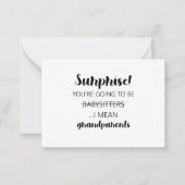 Verrassend dat je babysitters gaat zijn. notitiekaartje (Voorkant)