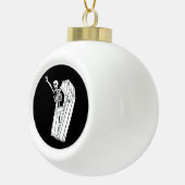 Verrassend Skeleton springt uit Coffin op een Keramische Bal Ornament (Rechts)