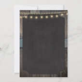 Verrassende Cheers and Beers 50th Birthday Invitat Kaart (Achterkant)