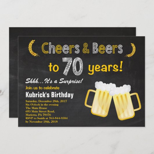Verrassende Cheers and Beers 70th Birthday Invitat Kaart (Voorkant / Achterkant)