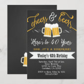Verrassende Cheers & Beers 40th Birthday Uitnodigi Kaart (Voorkant / Achterkant)