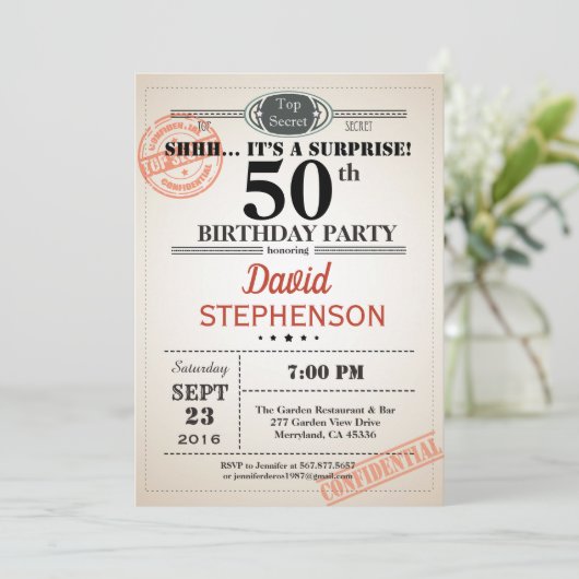 Verrassende uitnodiging van een vijftigste verjaar (Staand voorkant)