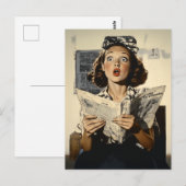 Verrassende vrouw leest krant briefkaart (Voorkant / Achterkant)