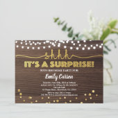 Verrassing 50e verjaardag uitnodiging hout goud (Staand voorkant)