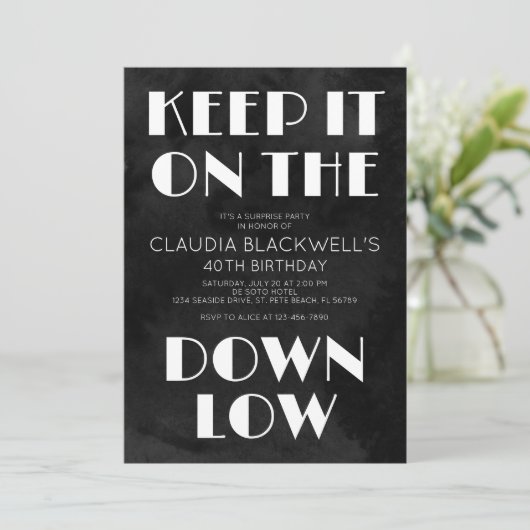 Verrassing Plezier Down Low Verjaardag Kaart (Staand voorkant)