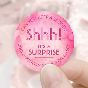Verrassing verjaardagsfeestje Shhh! Roze Waterverf Ronde Sticker
