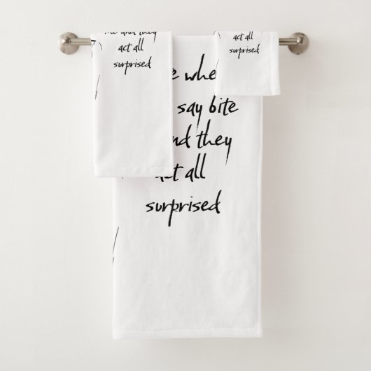 Verrast bijt me bad handdoek (Insitu)
