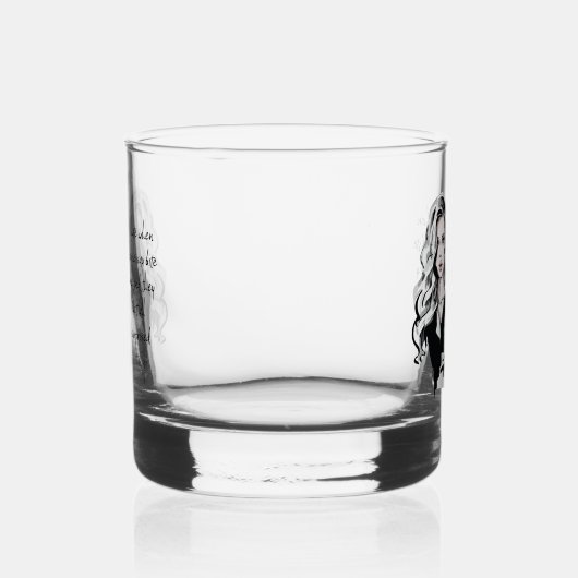 Verrast bijt me whisky glas (Rechts)