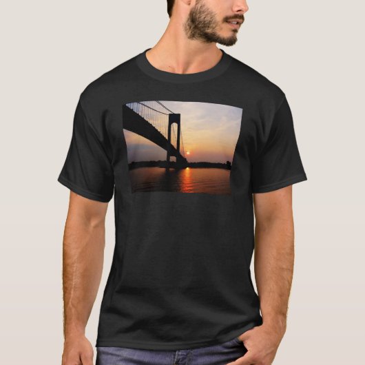 Verrazano-brug bij dageraad t-shirt (Voorkant)