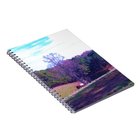 Verre weg Horse in een Paars veld Notitieboek (Rechterzijde)