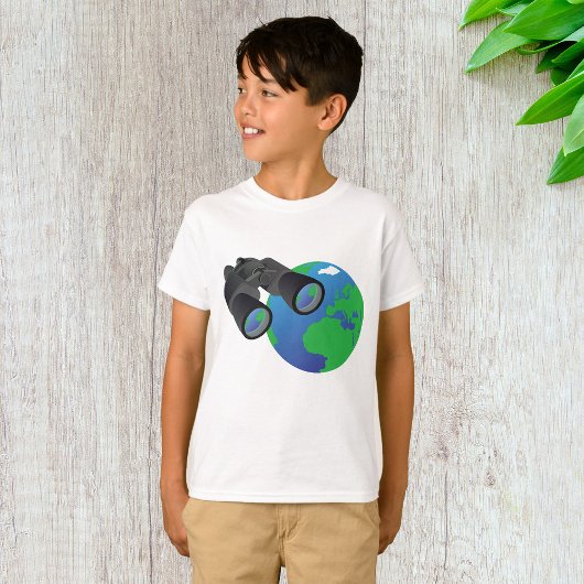Verrekijkers en Earth Boys T-shirt