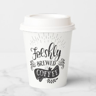 Vers gebrouwen koffiebekers papieren bekers