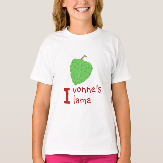Vers Ilama-vruchten, staande naast initiaal I T-shirt (Voorkant)