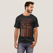 Verschillend aan de buitenkant hetzelfde hart in d t-shirt (Voorkant volledig)