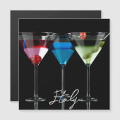 Verschillende cocktails in martinibrillen op zwart (Voorkant / Achterkant)