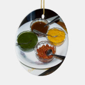 Verschillende Indiase specerijen in bowlen Keramisch Ornament (Rechts)