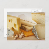 Verschillende kazen op het kookbord briefkaart (Voorkant / Achterkant)