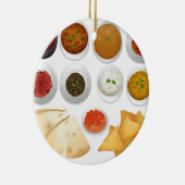 Verschillende soorten chips en dips keramisch ornament (Rechts)